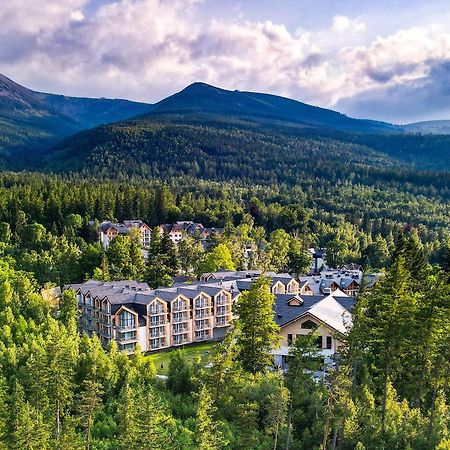 Green Mountain 5* Hotel Karpacz Bagian luar foto The Village at Loon Mountain