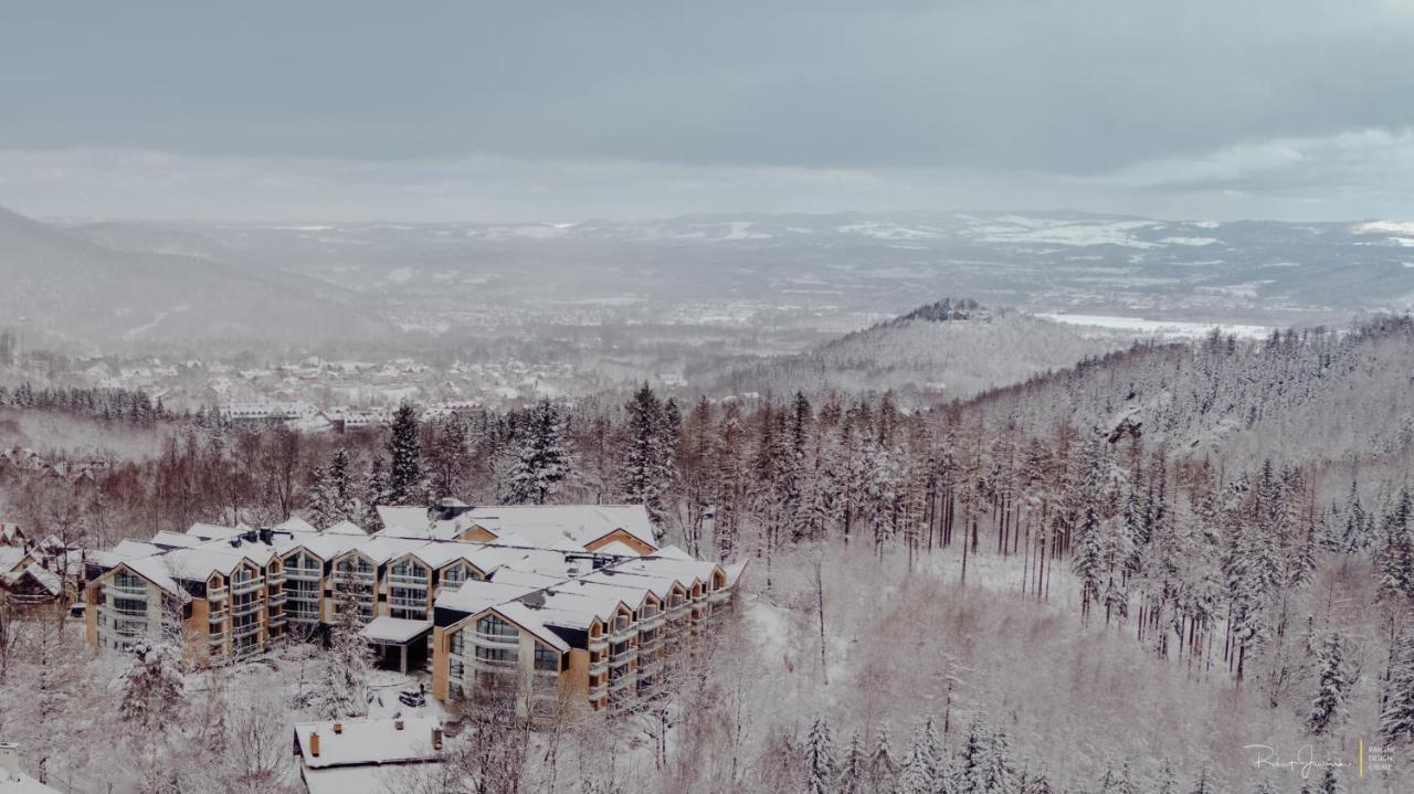 Green Mountain 5* Hotel Karpacz Bagian luar foto Aerial view of the resort