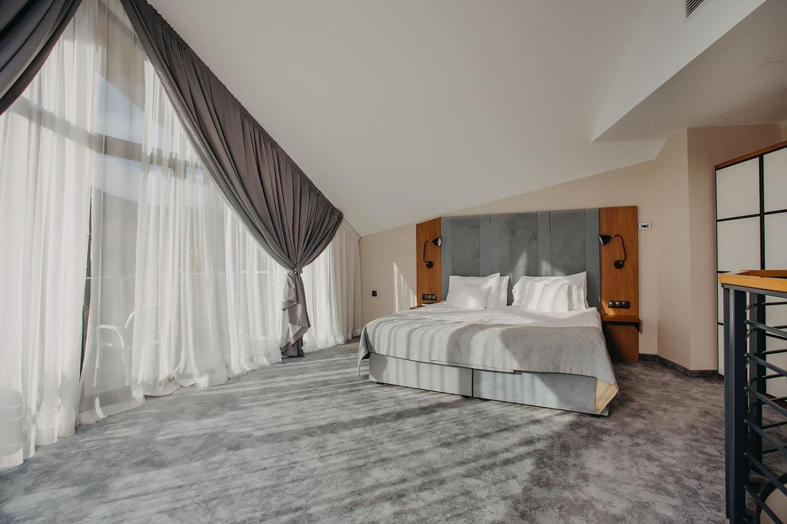 Green Mountain 5* Hotel Karpacz Bagian luar foto A room at the hotel