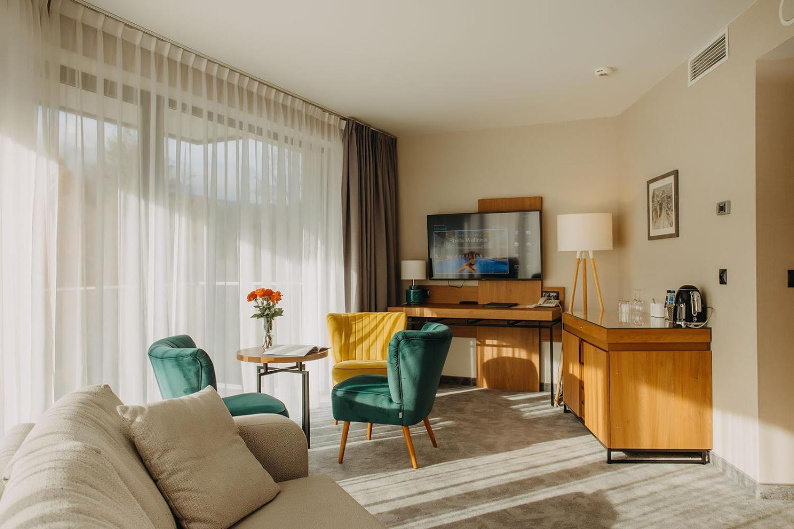 Green Mountain 5* Hotel Karpacz Bagian luar foto A suite at the Hotel