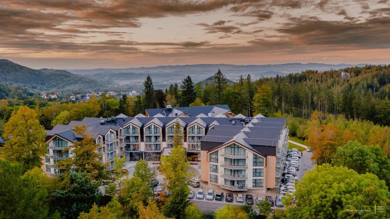 Green Mountain 5* Hotel Karpacz Bagian luar foto The hotel complex